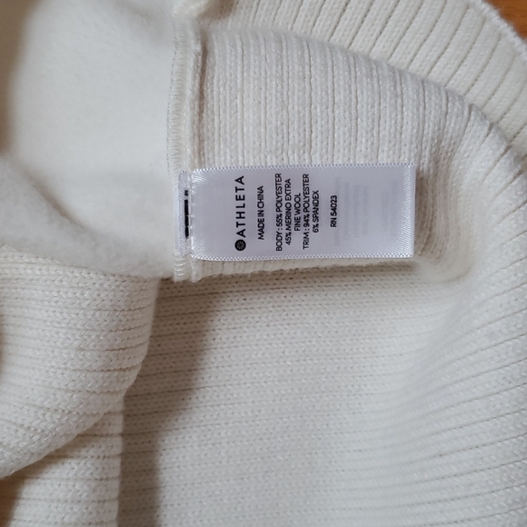 Athleta merino wool cream sweater - Picture 2 of 4